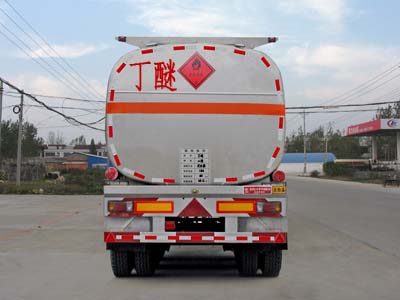 45方易燃液體半掛運(yùn)輸車_33.5噸化工液體罐式車_CLW9404GRY型易燃液體罐式運(yùn)輸半掛車