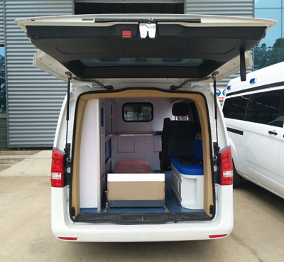 奔馳救護(hù)車_面包式醫(yī)療救護(hù)車_CLW5031XJH5型救護(hù)車